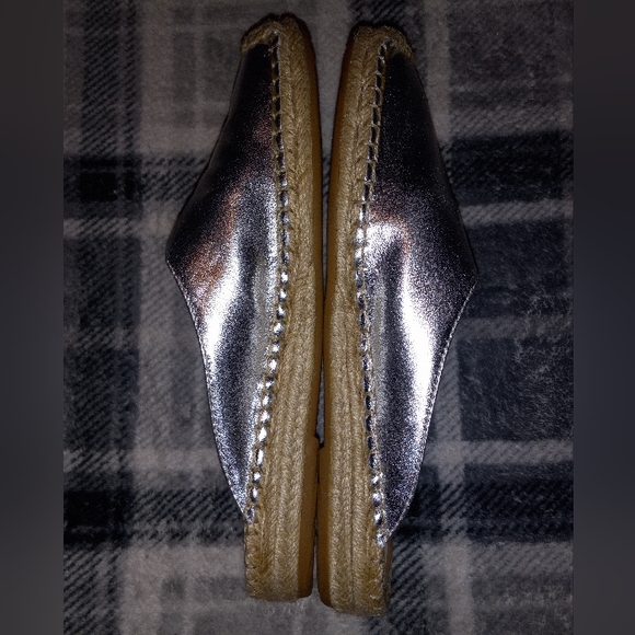 Dolce Vita | Silver Espadrille Mules Womens Size 7.5 - Picture 8 of 9
